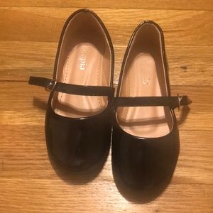 Black toddler shoes size 10